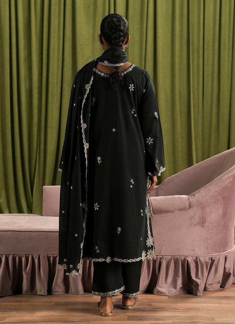 3-pc-embroidered-suit