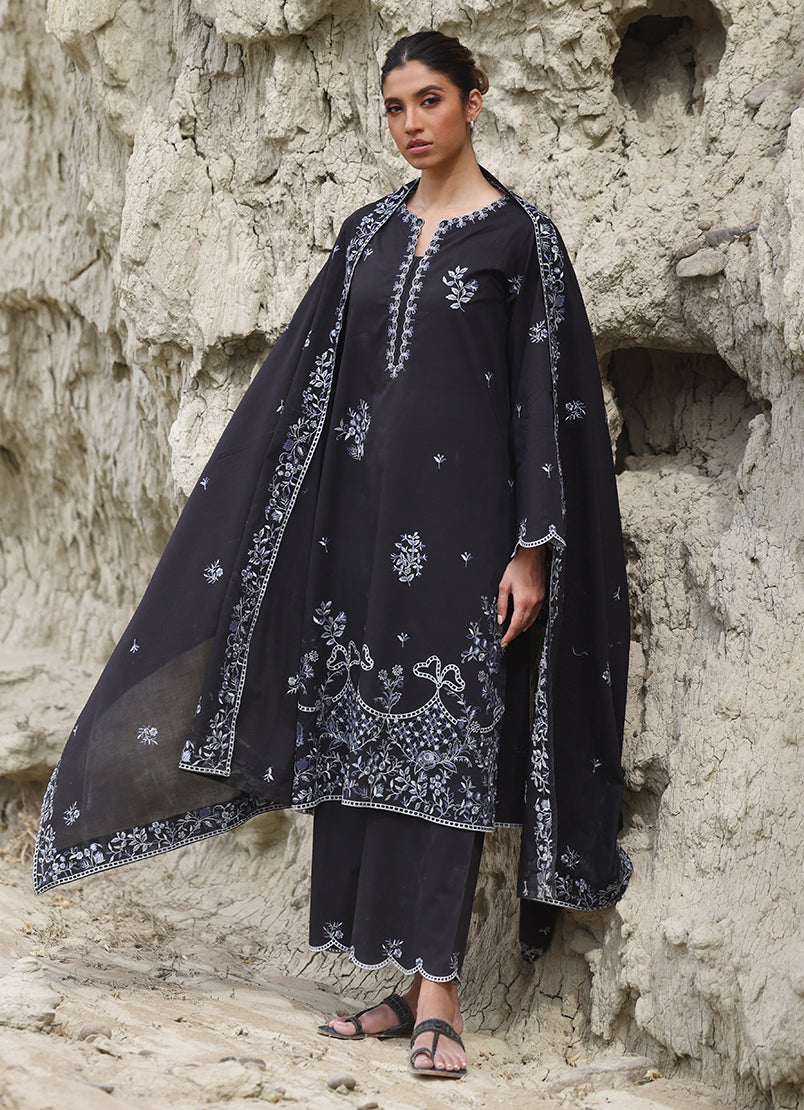 3-pc-embroidered-suit