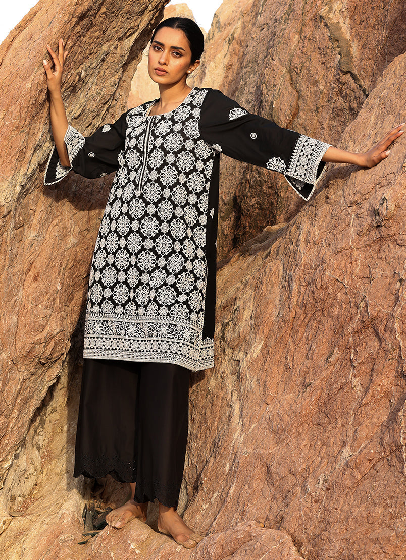 embroidered-kurta