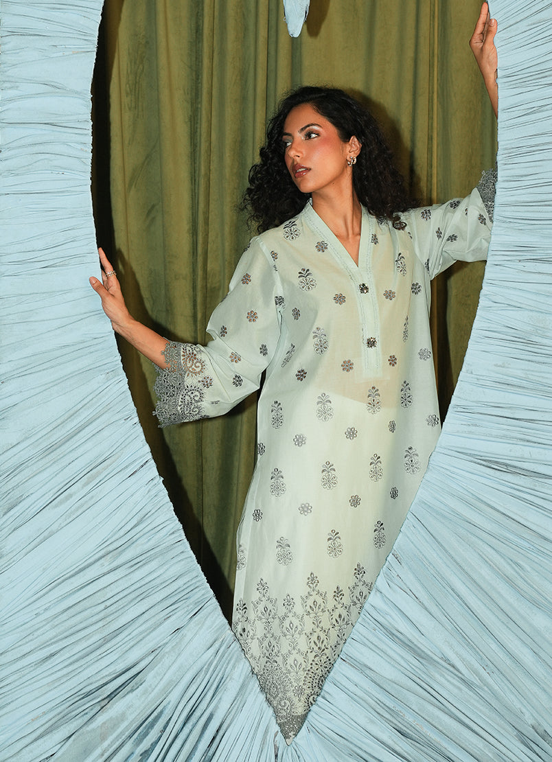 embroidered-kurta