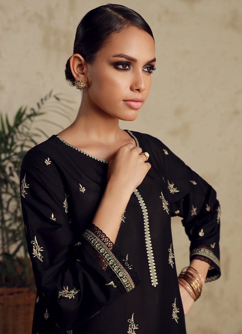 embroidered-kurta