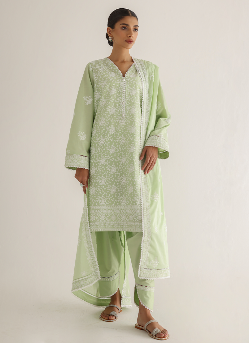 embroidered-kurta-set