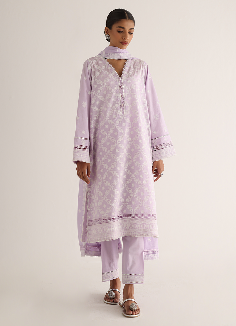 embroidered-kurta-set