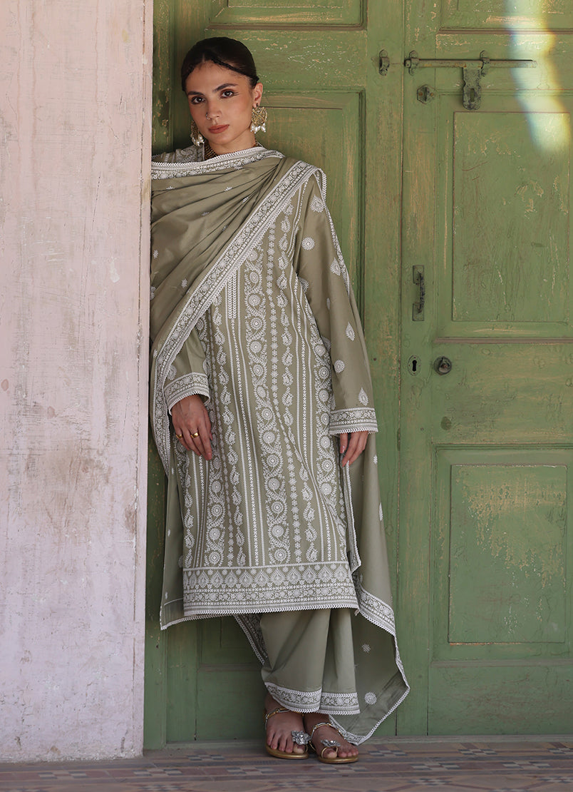 3-pc-embroidered-suit