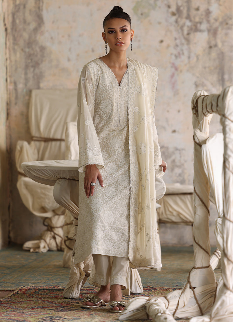 3-pc-embroidered-suit