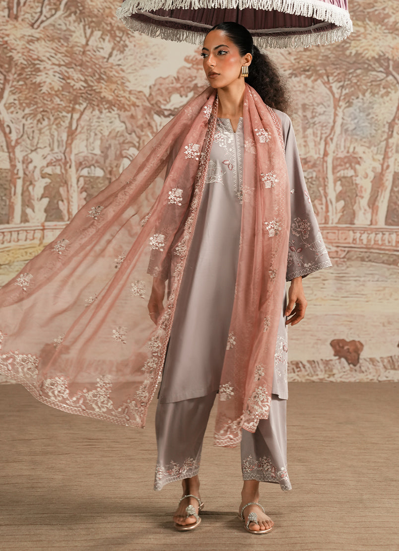 3-pc-luxury-embroidered-suit