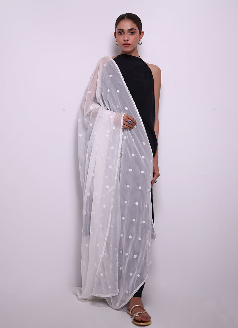 embroidered-lace-dupatta