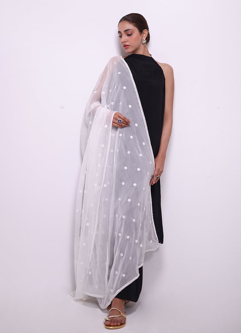 embroidered-lace-dupatta