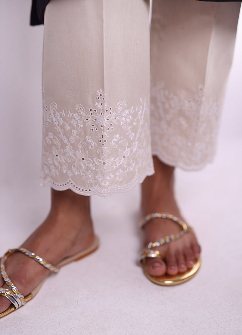 embroidered-pants