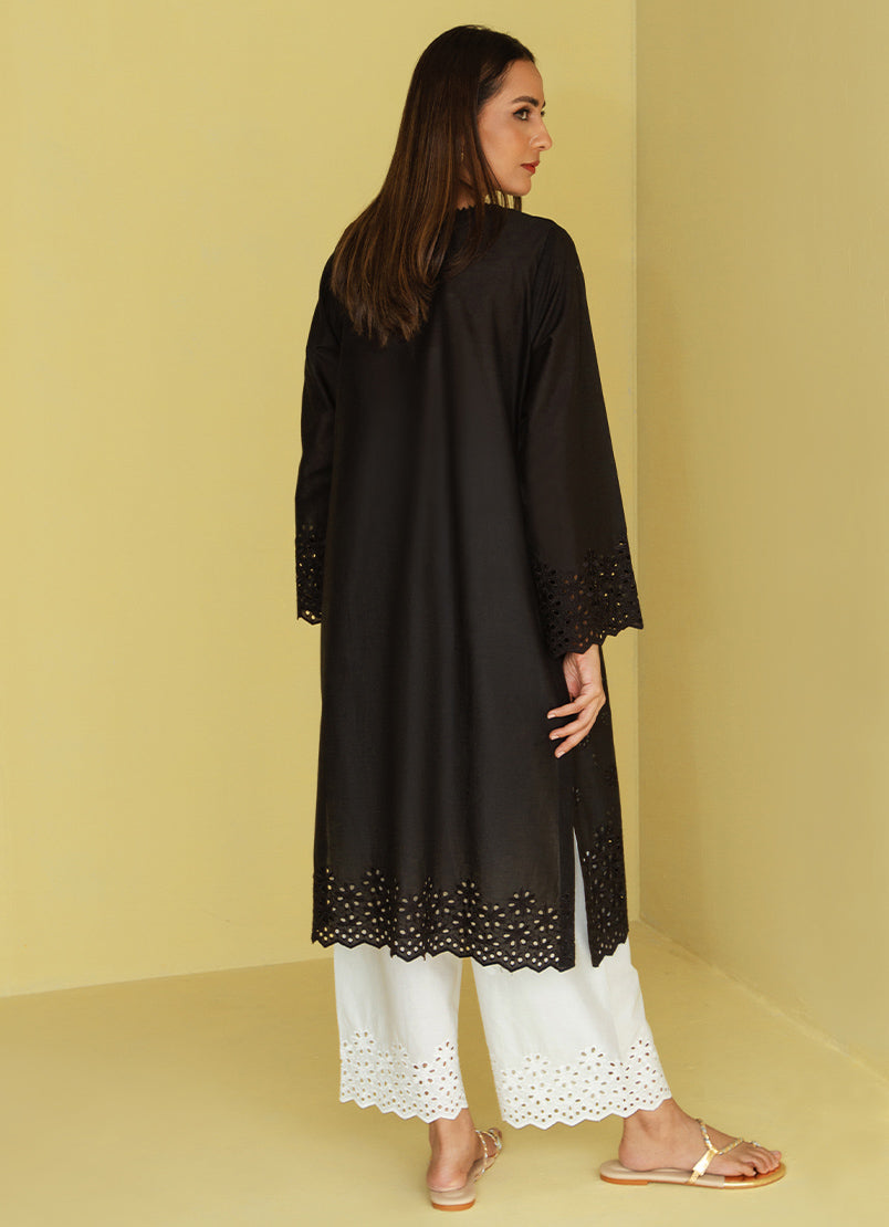 black-schiffli-embroidered-kurta