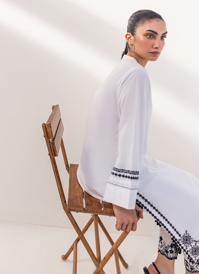 white-embroidered-kurta